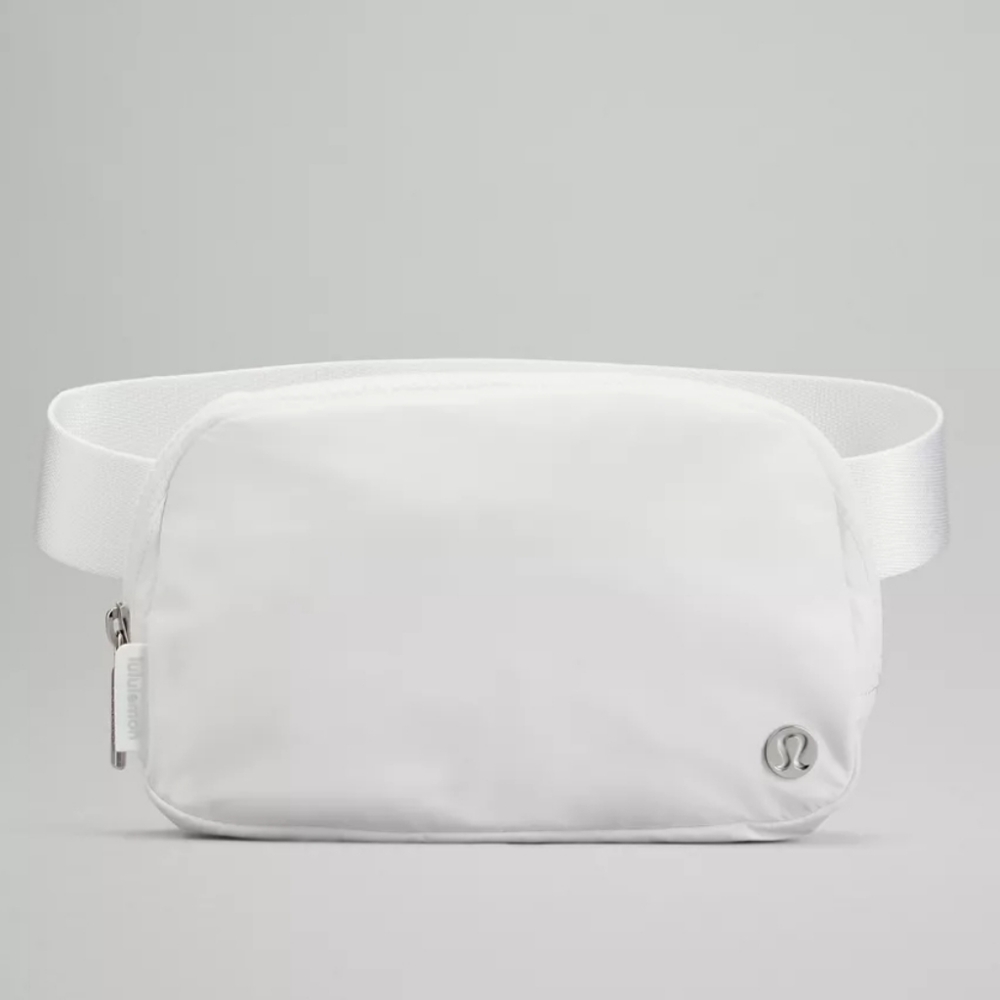 ๐๏ธ LULULEMON BELT BAG - WHITE - Picture 1 of 12